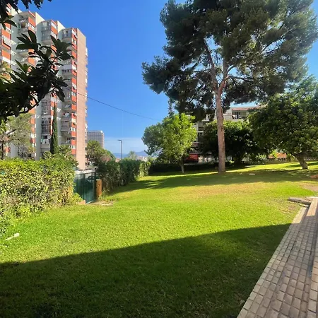 Garden - Turis Plus Apartamentos Benidorm Exterior photo